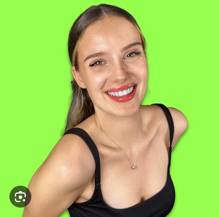 Lia Sikora  thumbnail
