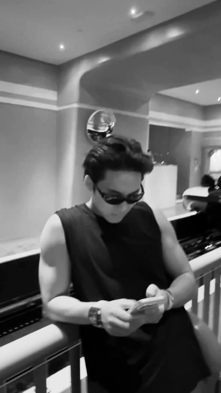 Kim Mingyu | Idol Husband thumbnail