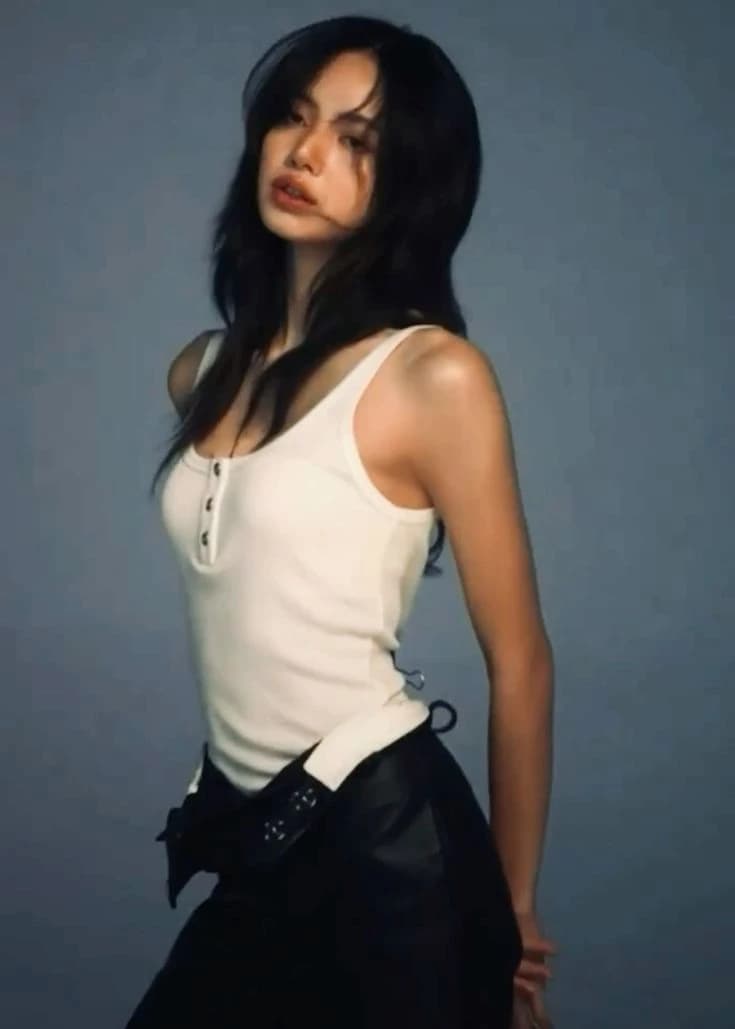 Lisa Manobal thumbnail