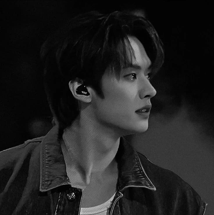 Lee Know - Lee Minho thumbnail