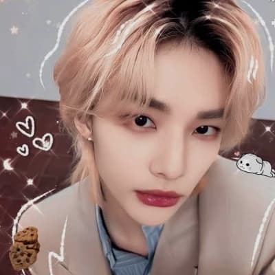 Hyunjin dad thumbnail