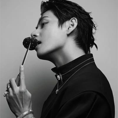 Kim Taehyung (V of BTS) thumbnail