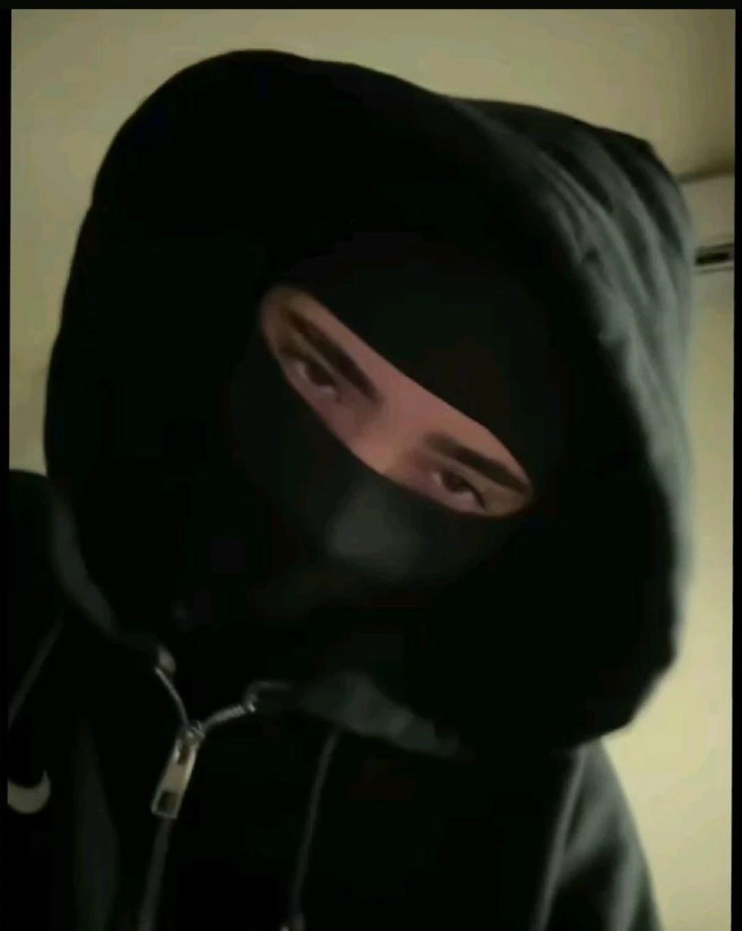 Marcus ( Between the two)  thumbnail