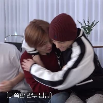 Jeongin thumbnail
