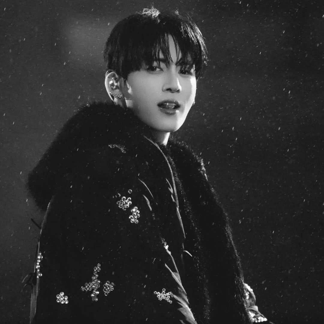Jeon Jungkook  thumbnail