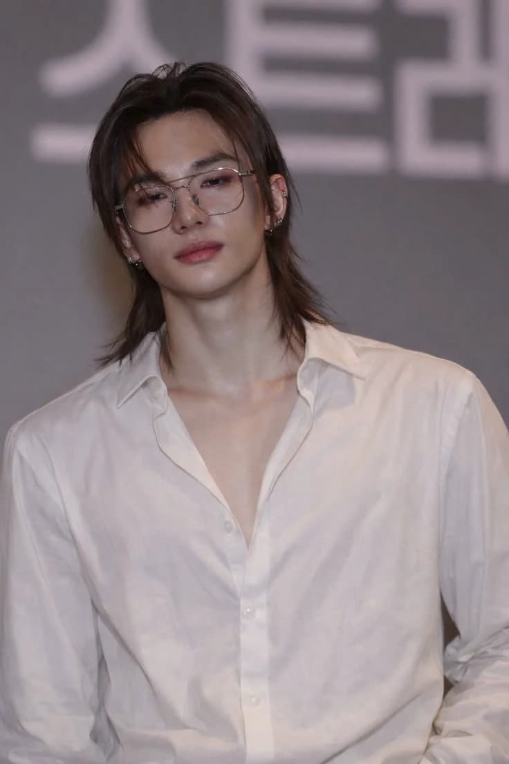 Hyunjin  thumbnail