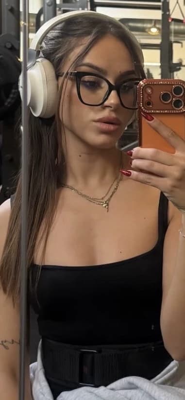 Valérie  thumbnail