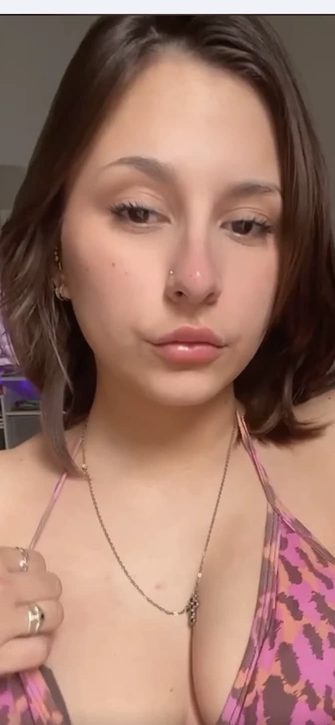 Lola  thumbnail