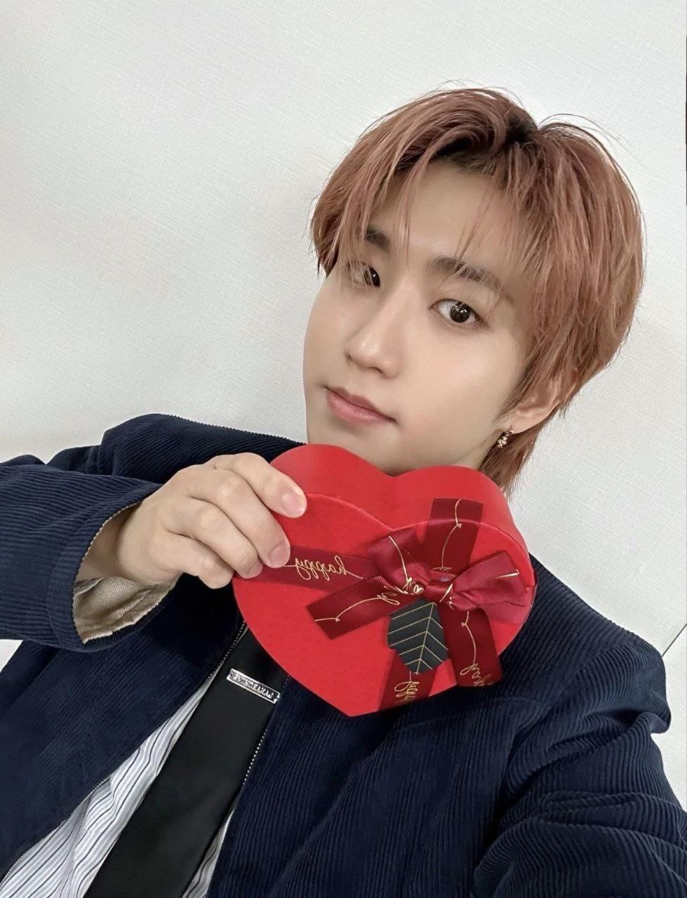 SKZ–HAN thumbnail