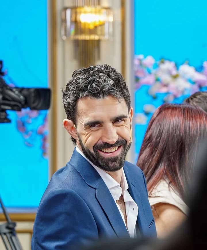 Sebastian Vega  thumbnail
