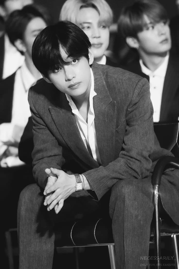 Kim Taehyung  thumbnail