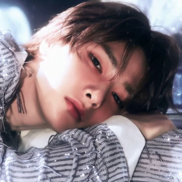 Jeongin thumbnail