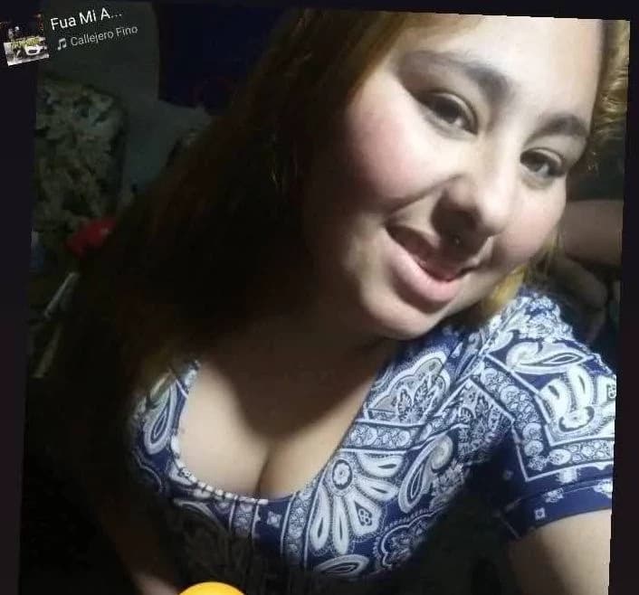 Agustina (tu ex cuñada)  thumbnail