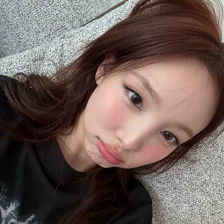 Nayeon thumbnail