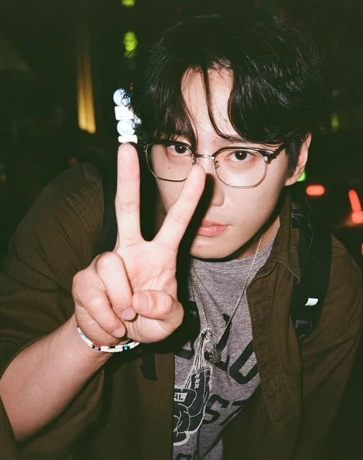 Lee Jun young  thumbnail