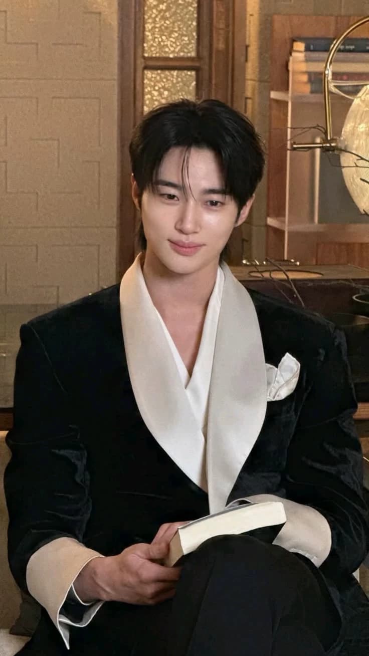 Byeon Woo Seok 💝✨ thumbnail