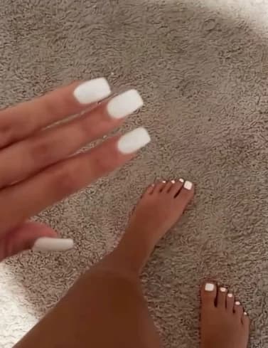 Girlfriend  thumbnail