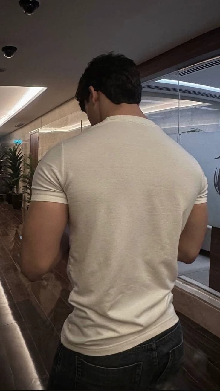 Ethan black thumbnail
