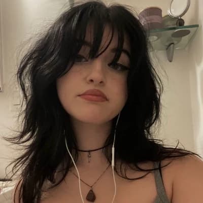 Sarah thumbnail