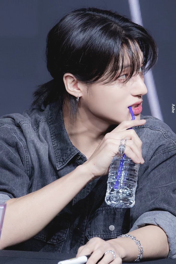 Jung Wooyoung [WOOSAN BL bandit AU] thumbnail