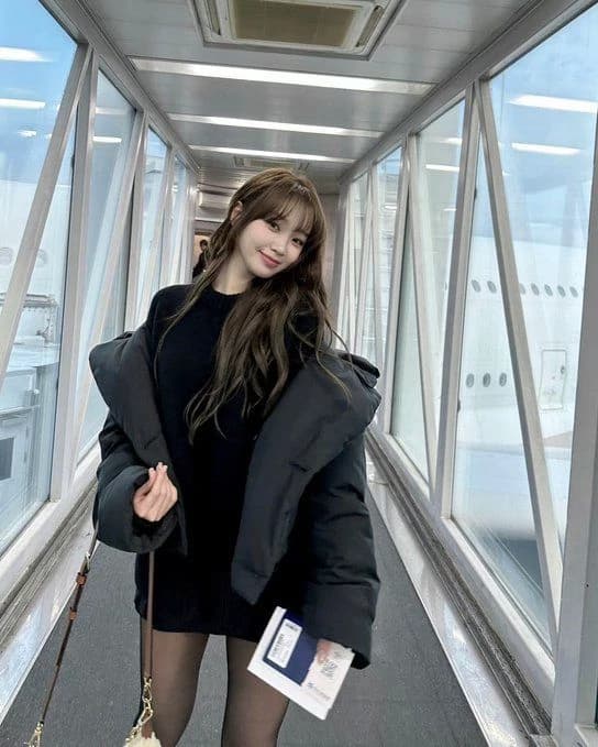 chaewon  thumbnail