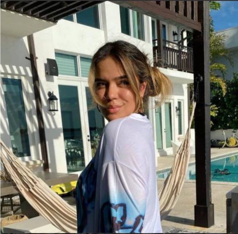 Karol G thumbnail
