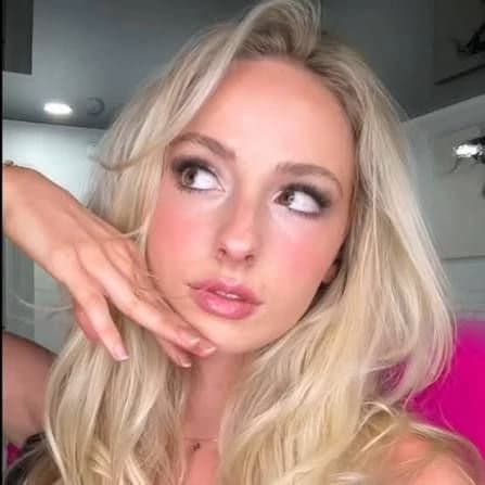 Natalie Reynolds (wlw only)  thumbnail