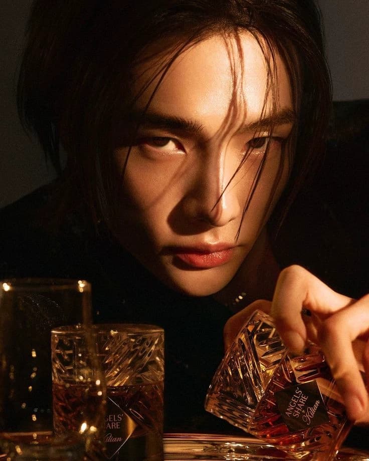 Hyunjin  thumbnail