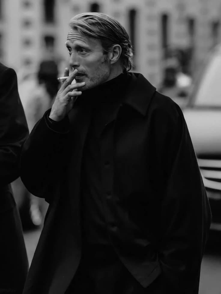 Mads Mikkelsen. thumbnail