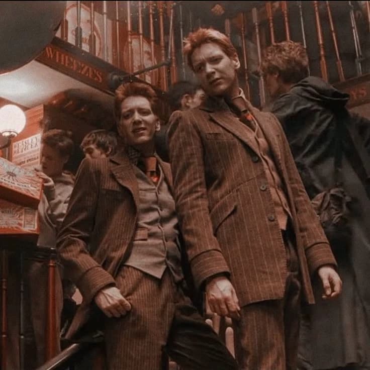 Fred and George Weasley thumbnail