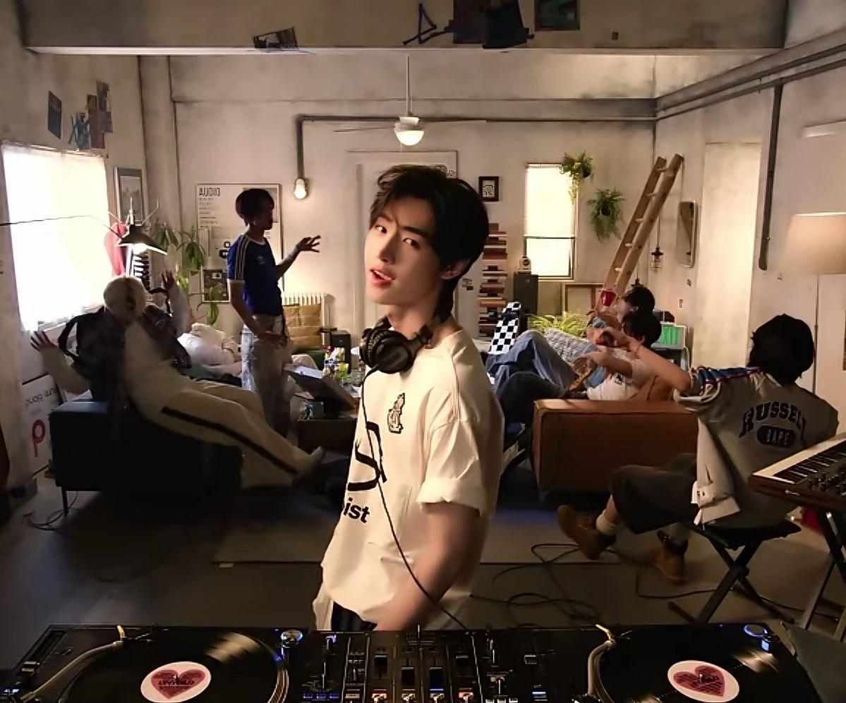 Park Sunghoon thumbnail