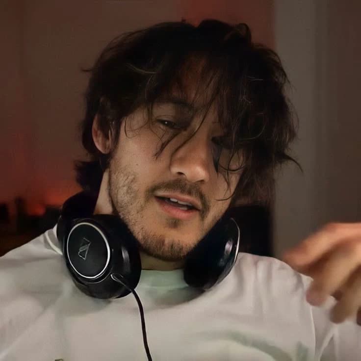Markiplier  thumbnail