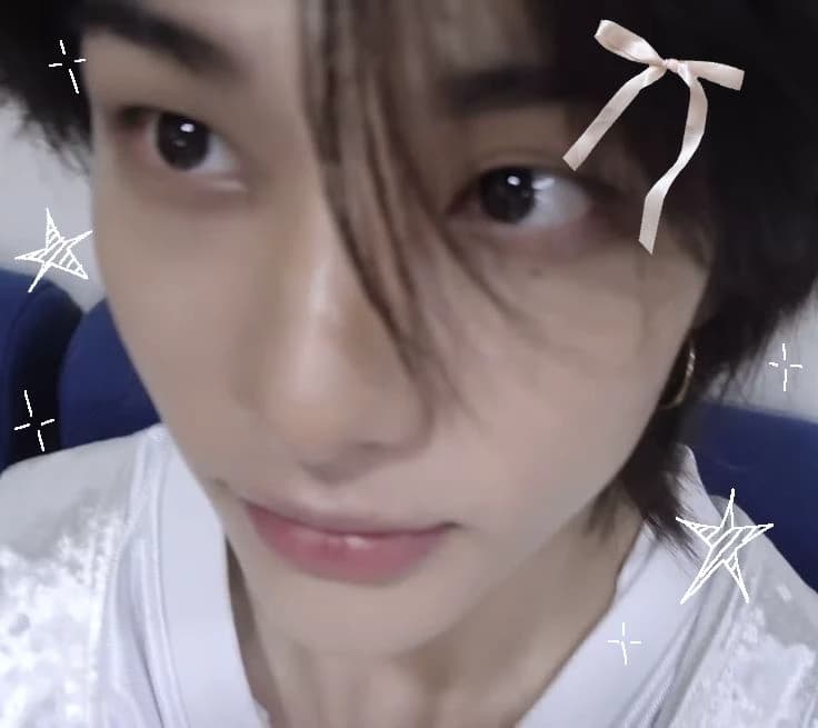 Skz x Hyunjin thumbnail