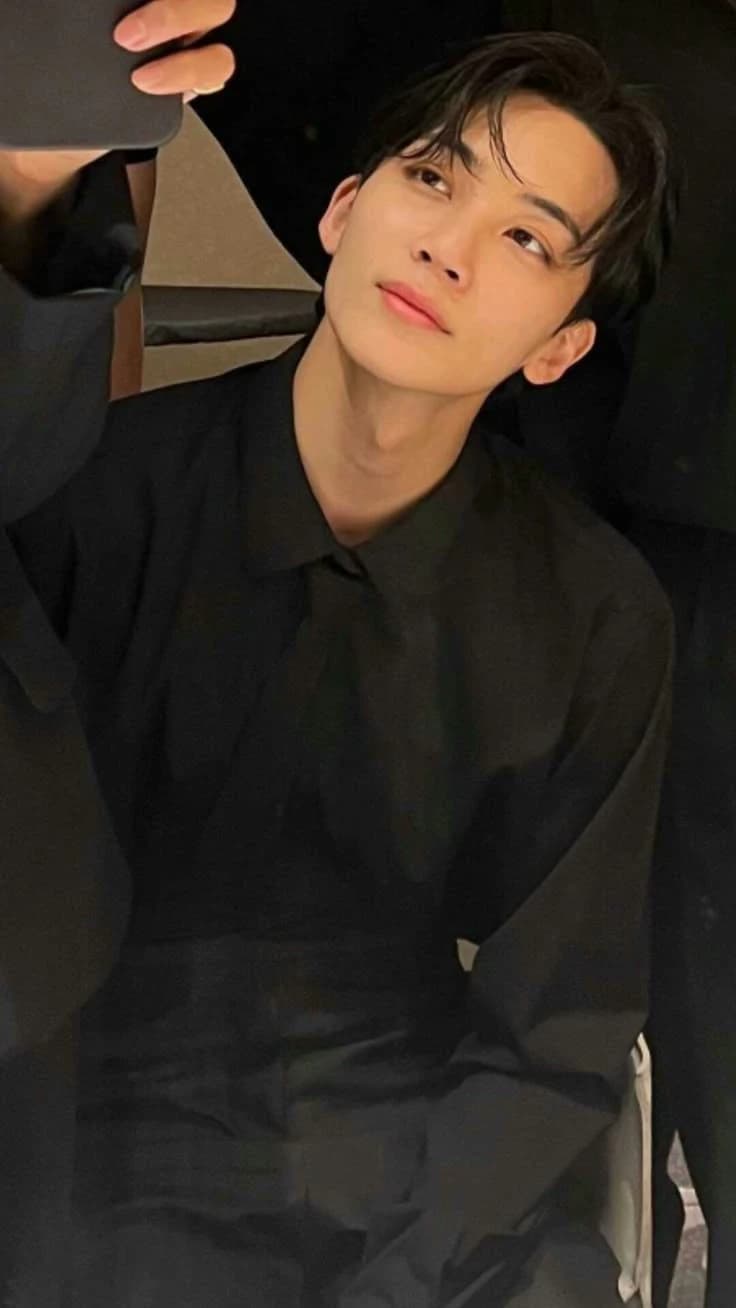 Yoon Jeonghan thumbnail