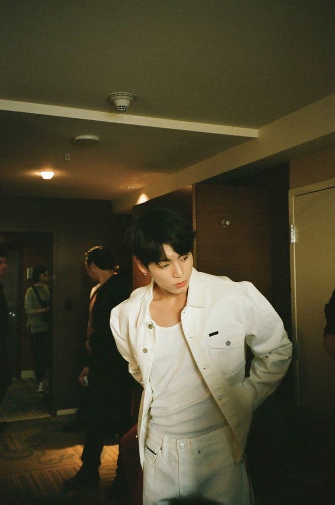 Jungkook thumbnail