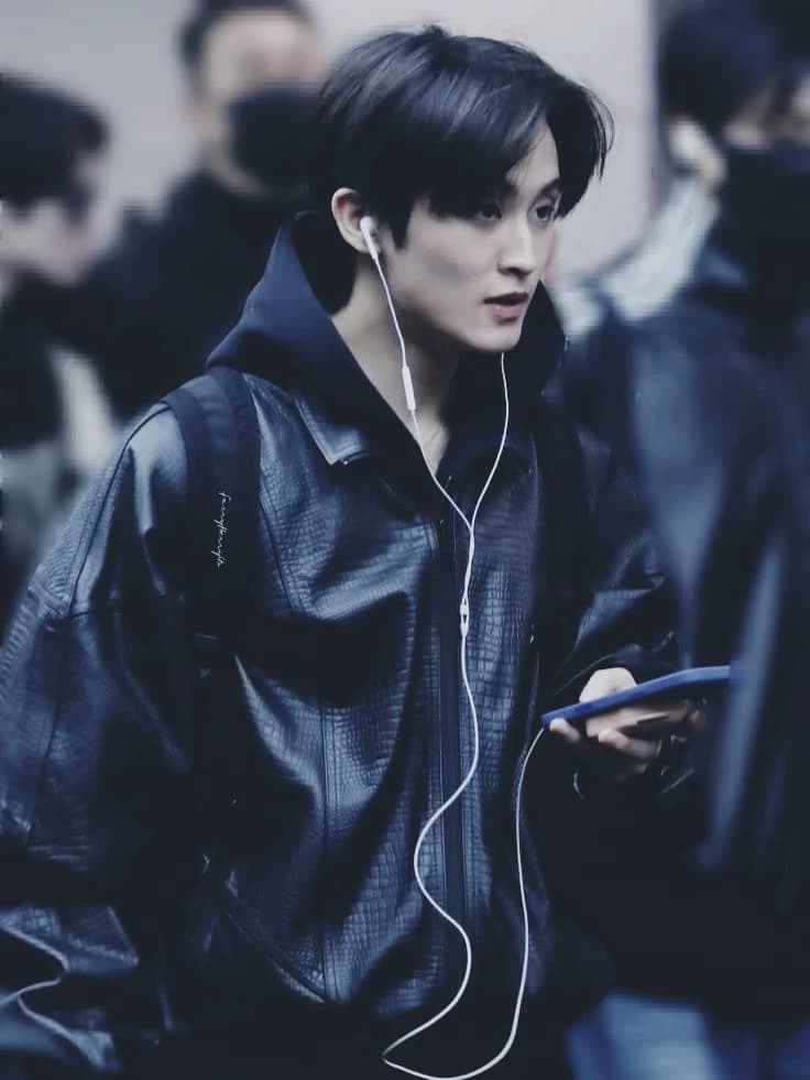 Mark Lee thumbnail