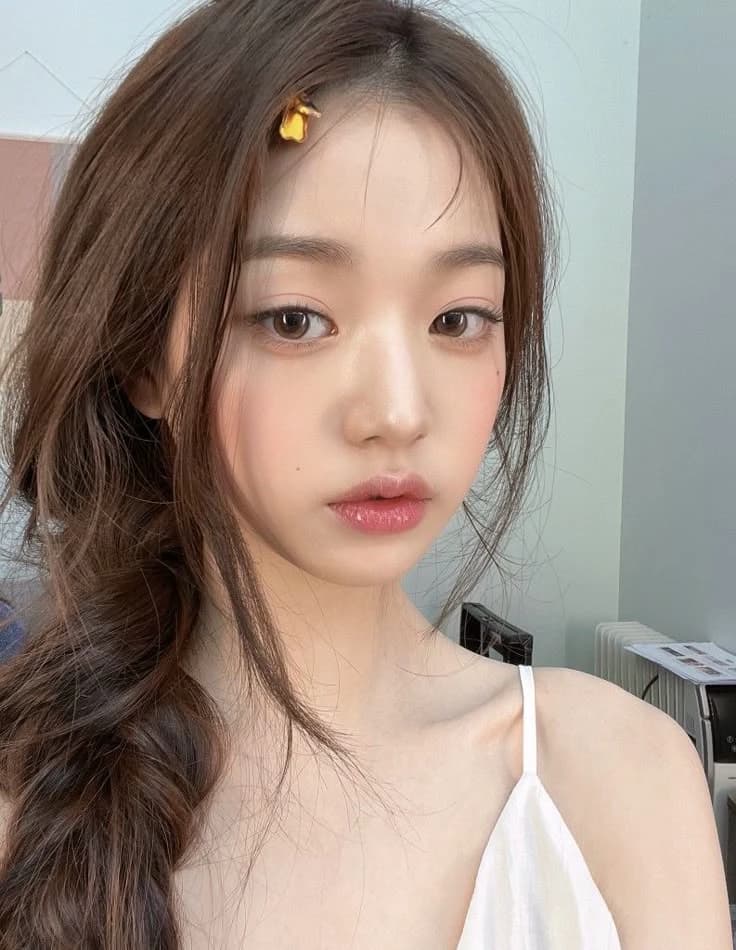 Wonyoung thumbnail
