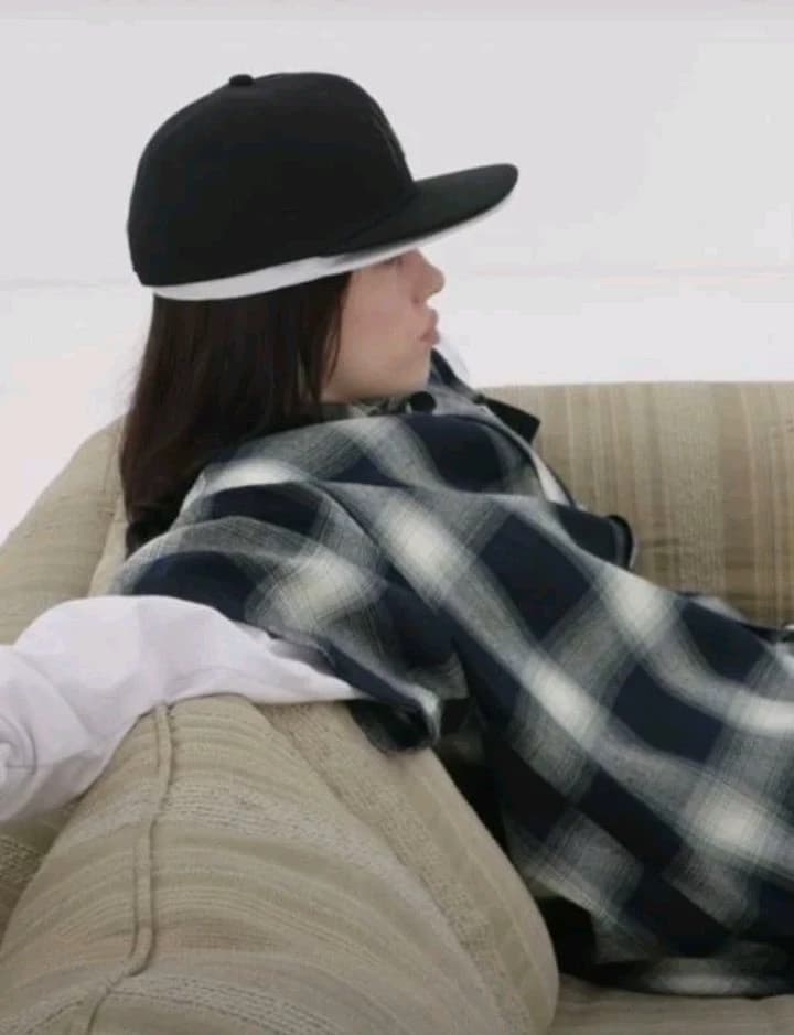 Billie Eilish  thumbnail