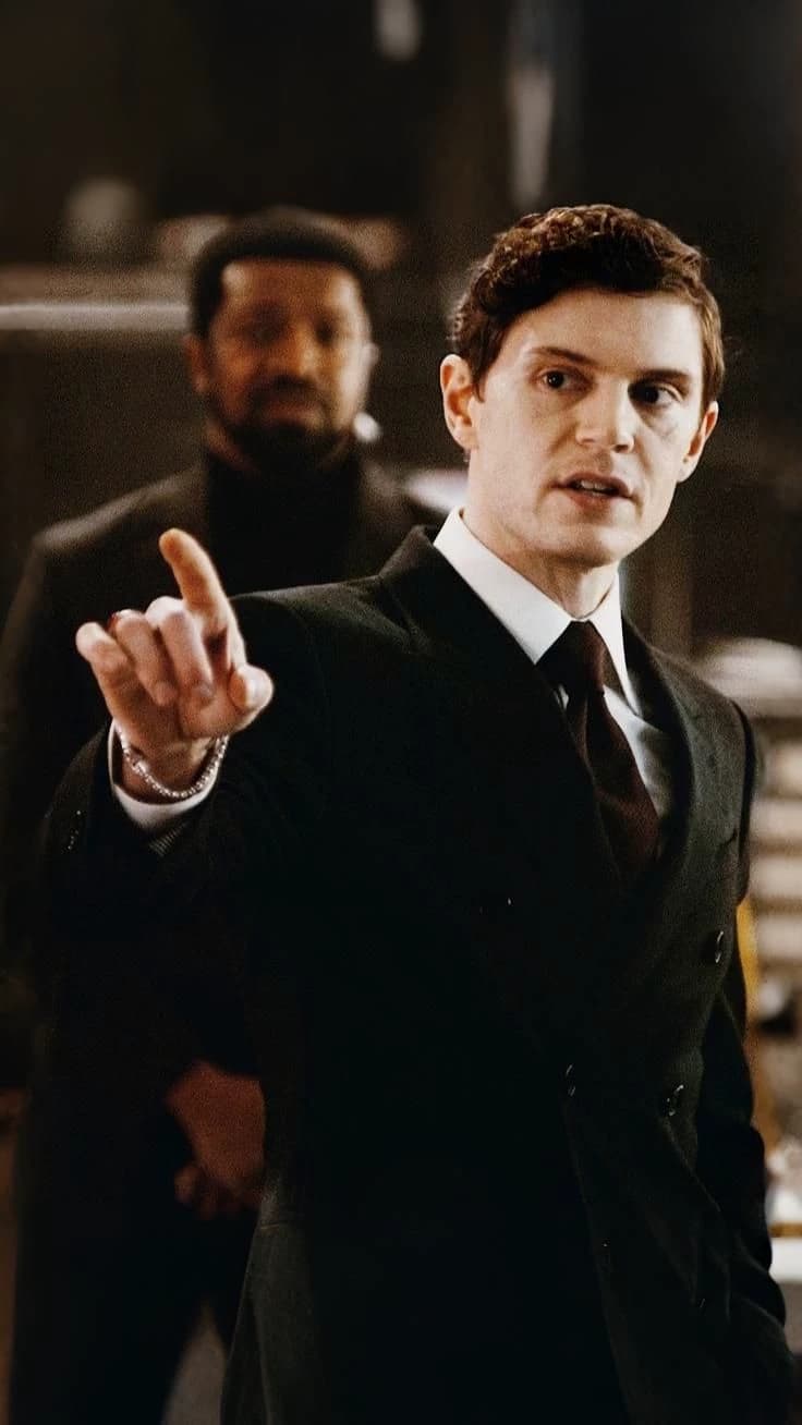 Julian Dillinger thumbnail