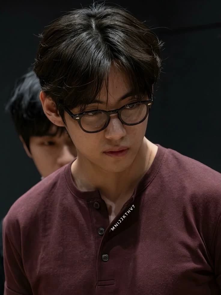 Kim Taehyung  thumbnail