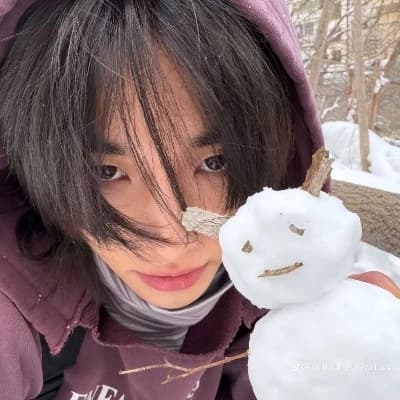 Hyunjin thumbnail