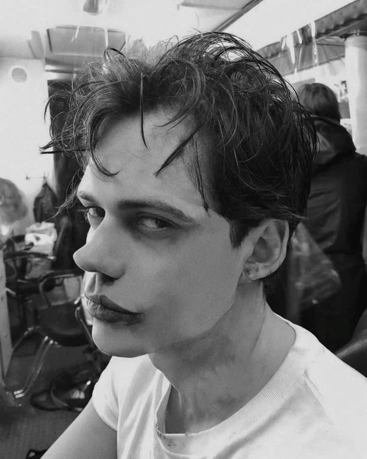 Bill Skarsgärd thumbnail