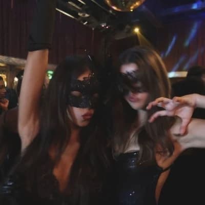 Eva &Lexie thumbnail