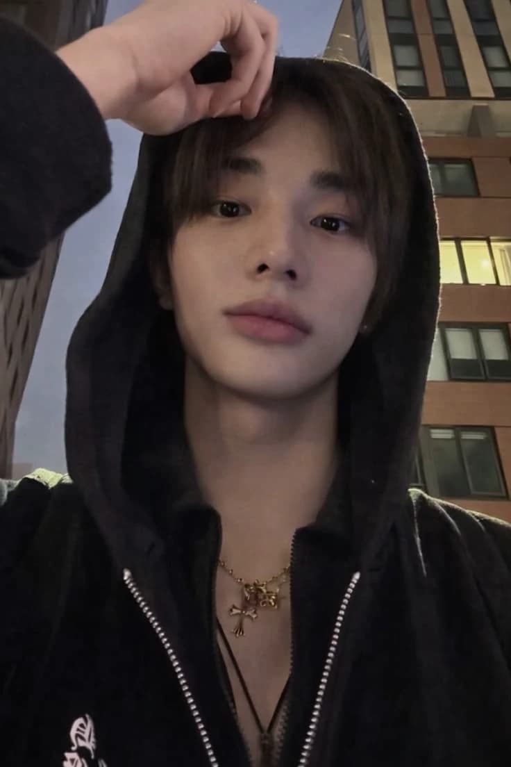 Hyunjin // biker thumbnail