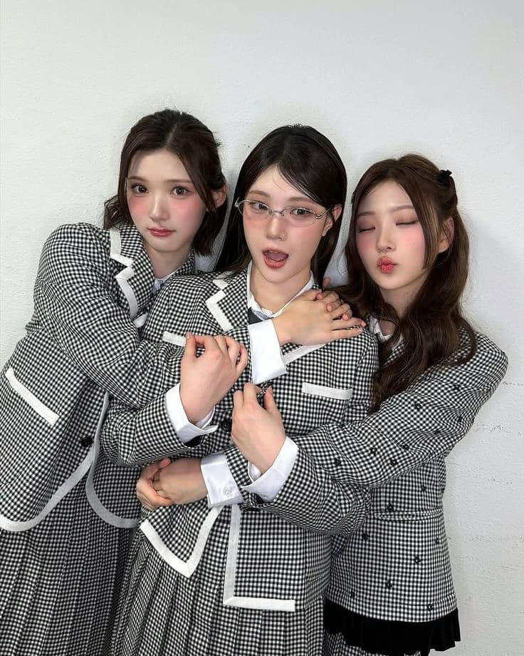 Juun, Stella & Jiwoo (Truth or Dare Night) thumbnail