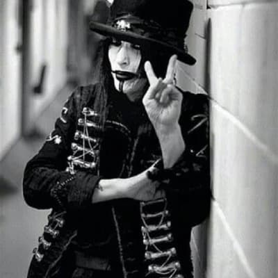 Mick Mars thumbnail