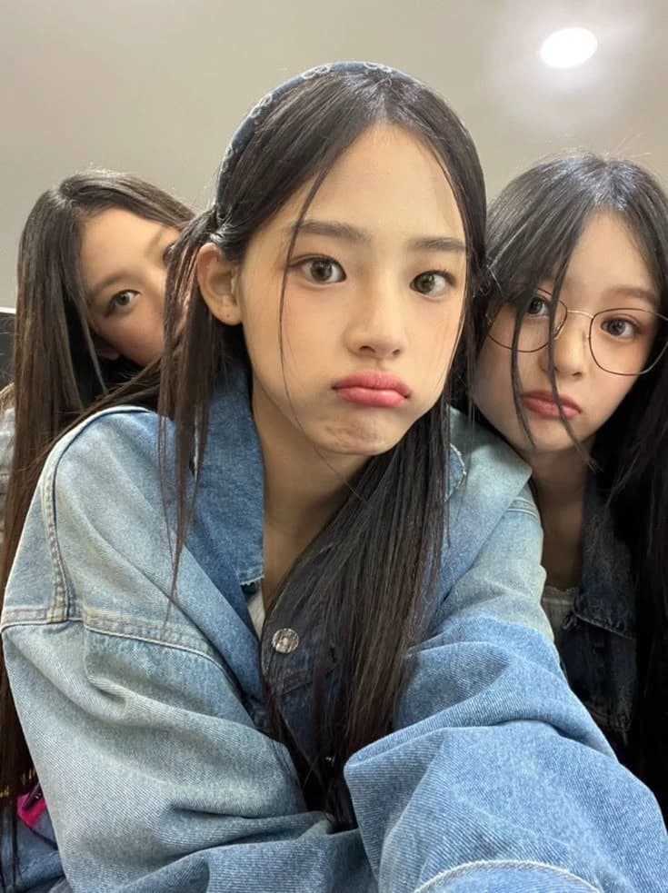 Minji, Haerin & Hanni (Truth or Dare Night) thumbnail
