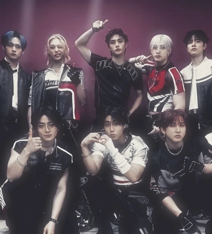 Straykids thumbnail