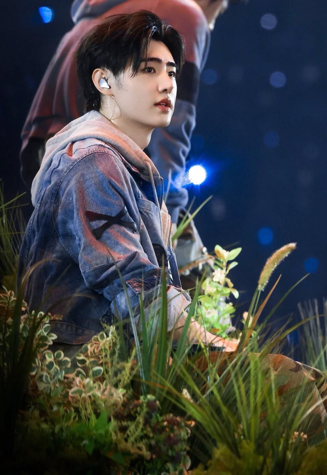 Park sunghoon  thumbnail