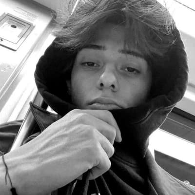Evan Lacruz. thumbnail